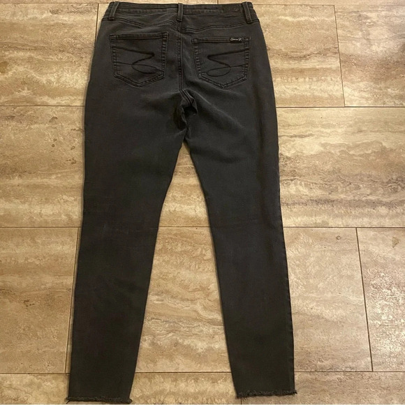 Seven7 Jeans Women’s Mid-Rise Skinny Blue Denim Size 8 Embroidered Pockets - Picture 6 of 12